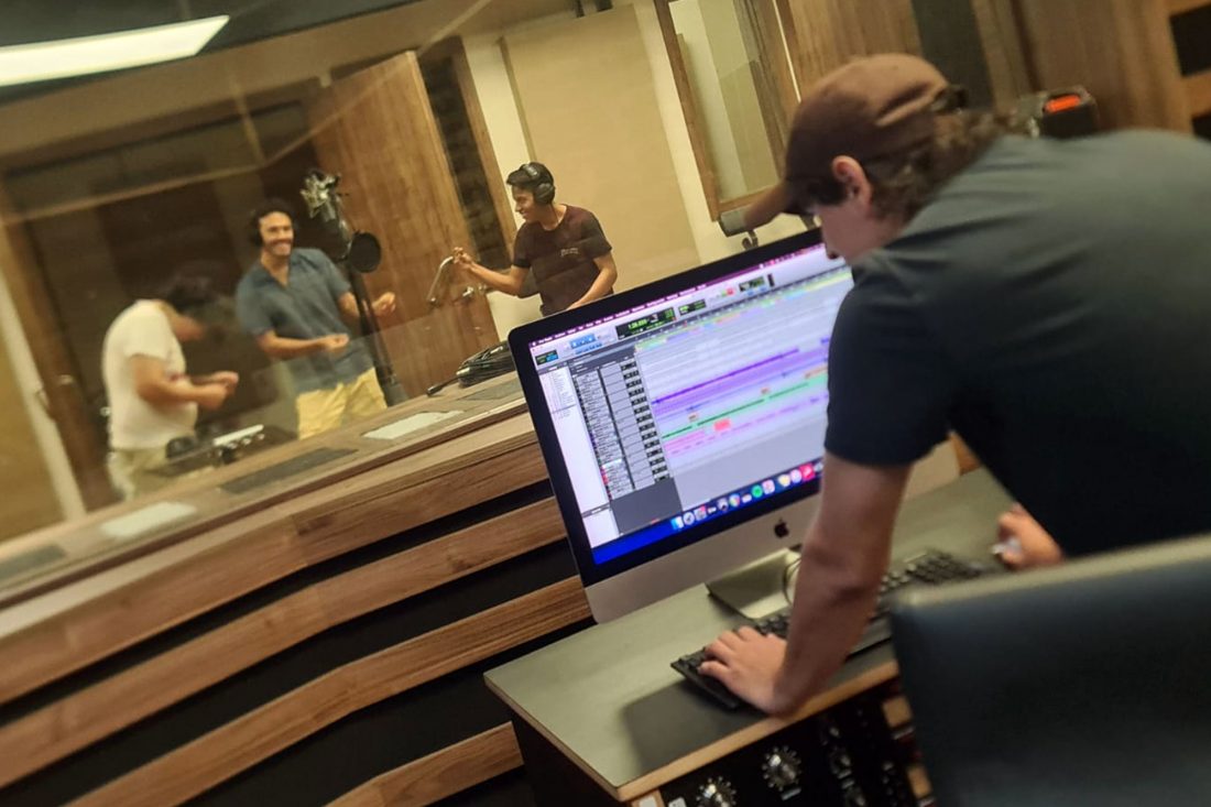 04-EP-YA-ES-MUY-TARDE