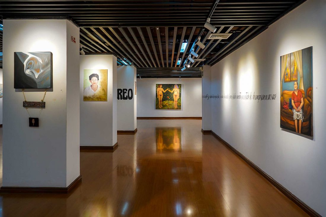 04-SALON-DE-LA-MUJER