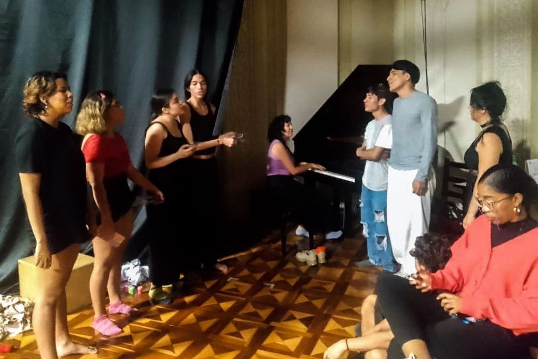 07-VOZ-ARTES-ESCENICAS