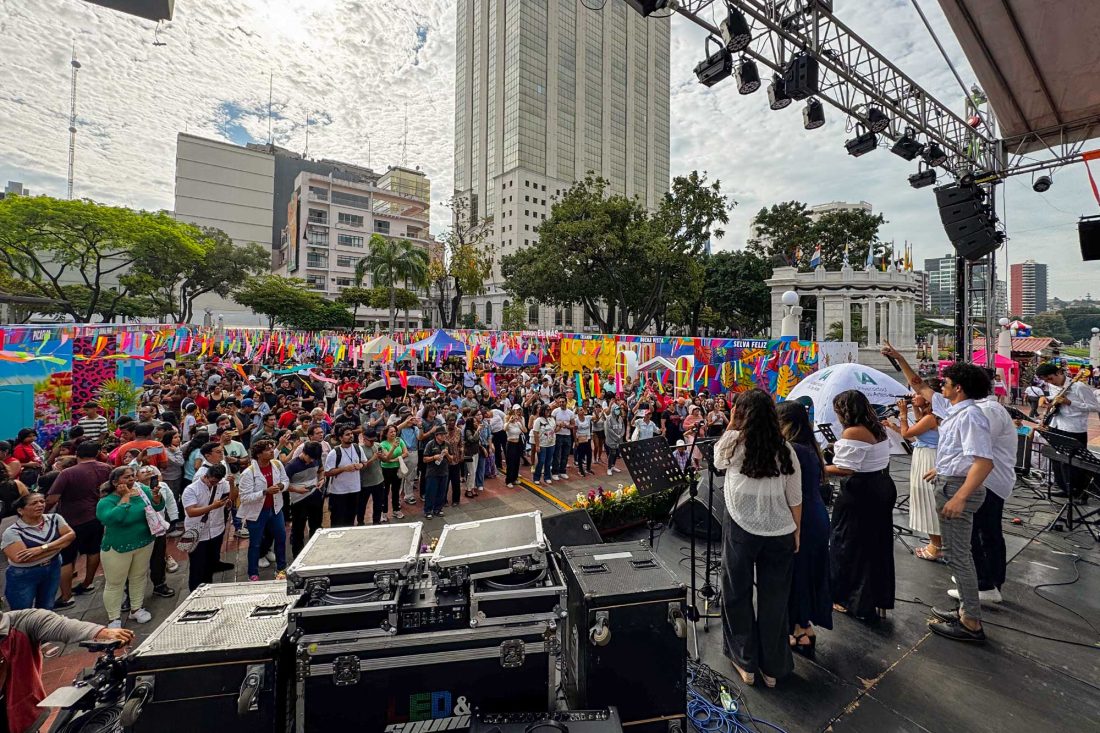 09-CONCIERTO-RONDALLA-Y-ENSAMBLE-DE-PERCUSION