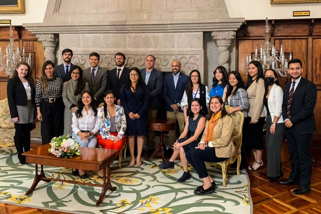 FOTOGRAFIA-Encuentro-SENESCYT-Embajadas