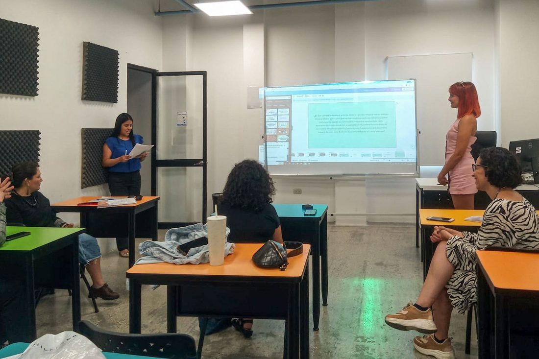 GABRIELA-ORELLANA-DEFENSA-TESIS-02