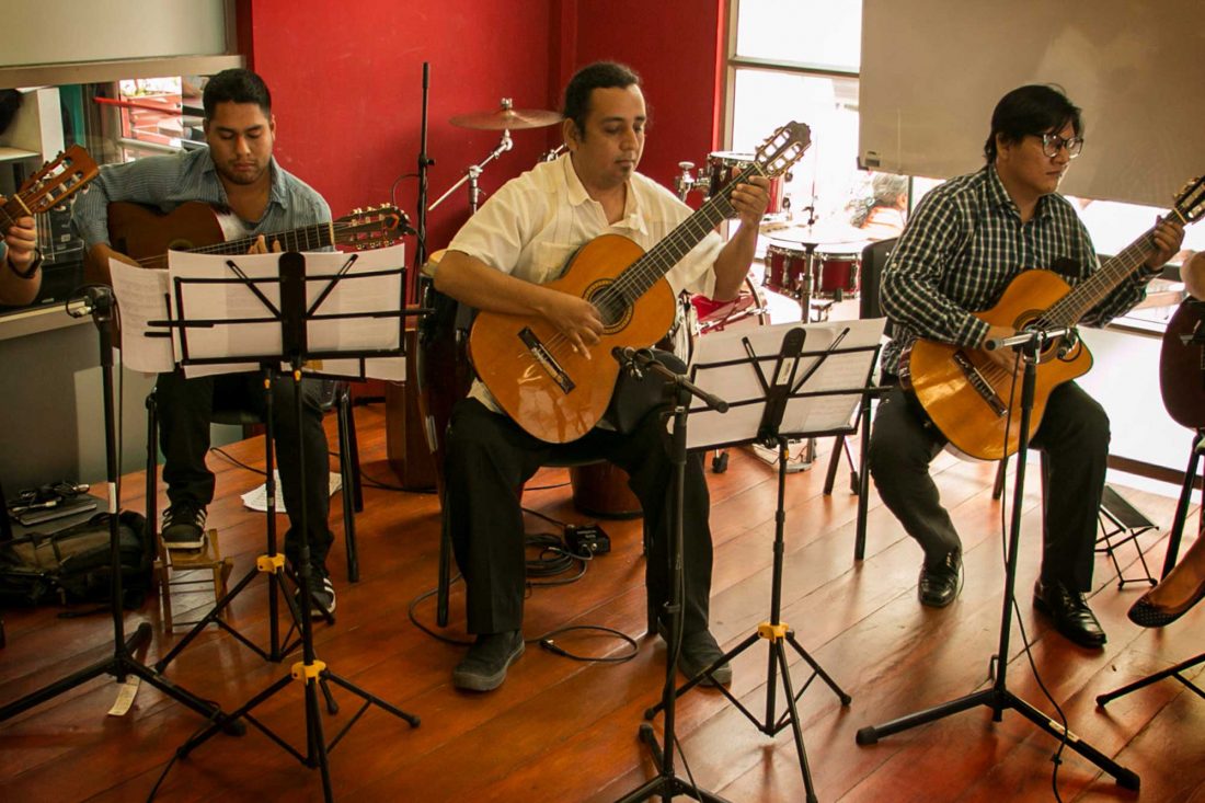 Docente Juan Isidro Mejía