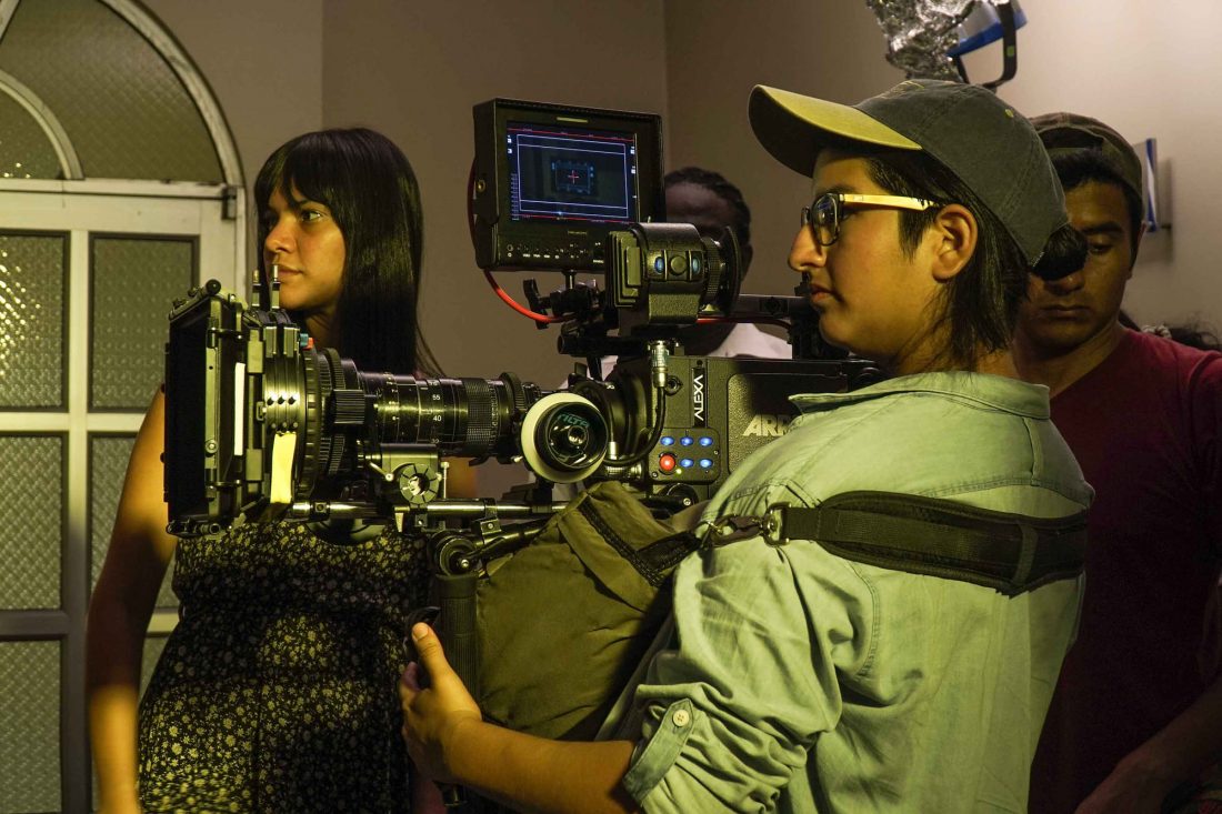 Detrás de cámaras Nuria de piernas largas