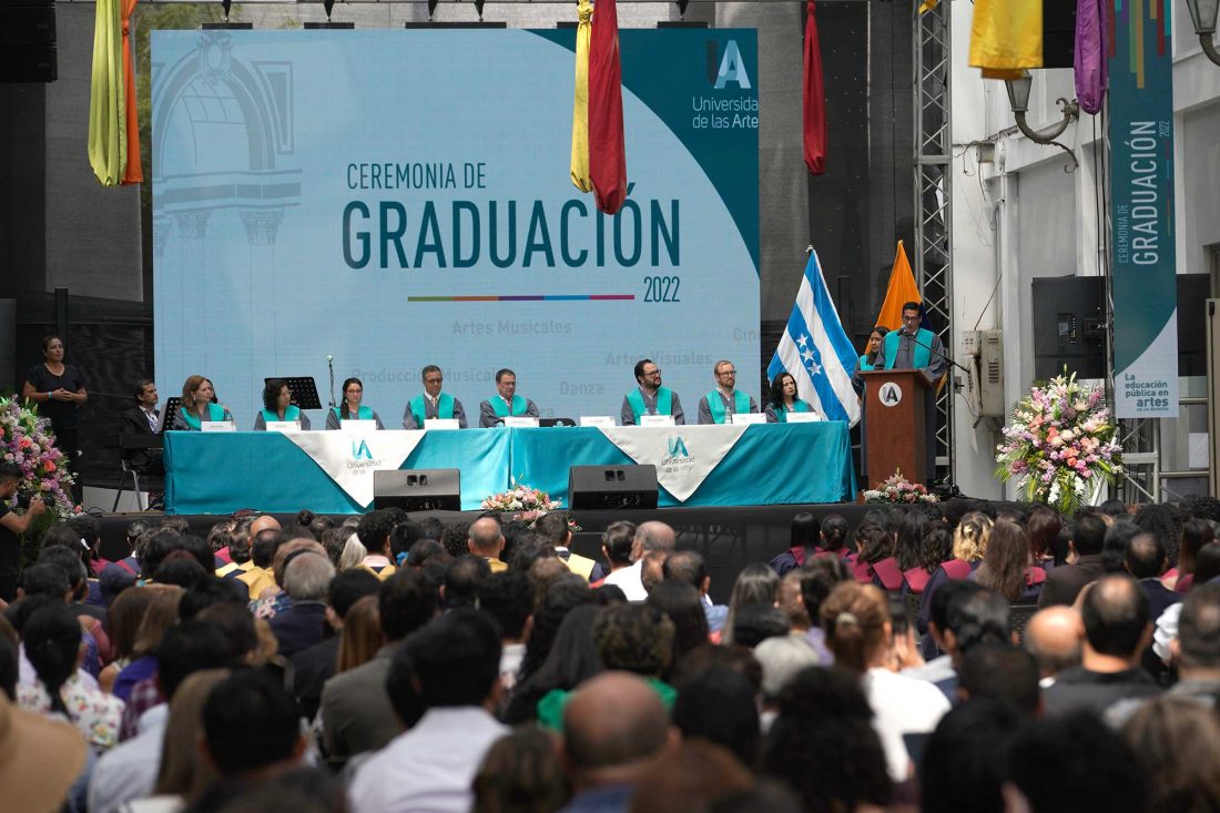 PRIMERA-GRADUACION-DOS