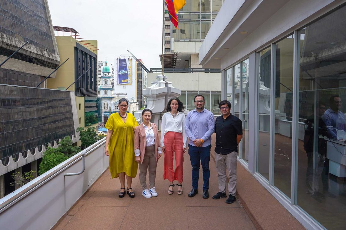 VISITA-MINISTRA-DE-CULTURA-UARTES-02