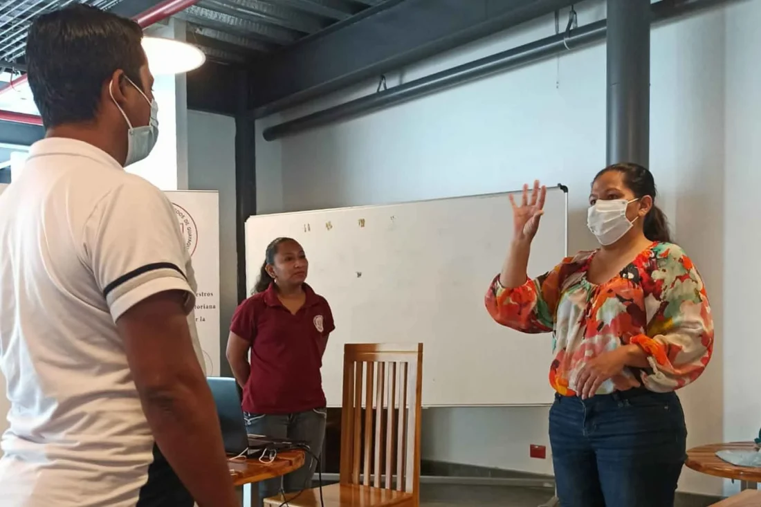 lenguaje-de-señas-2-ok